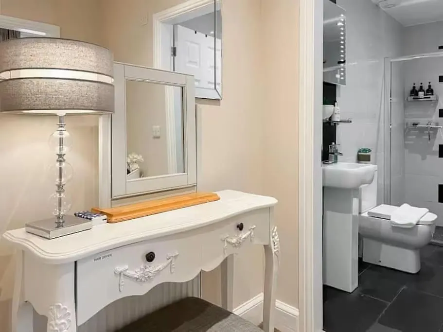 דירה Strathmore Apt Scarborough, Pool, Gym, Parking